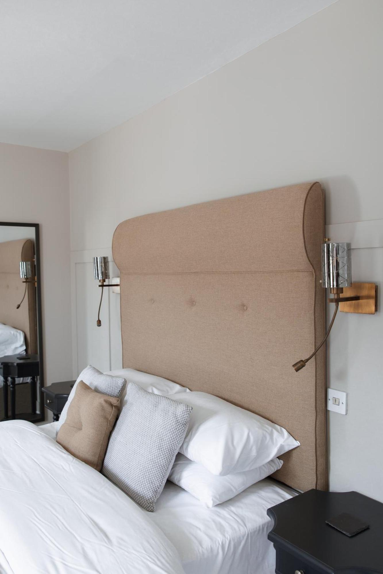 The Raven Hotel At Much Wenlock By Purestay Ngoại thất bức ảnh